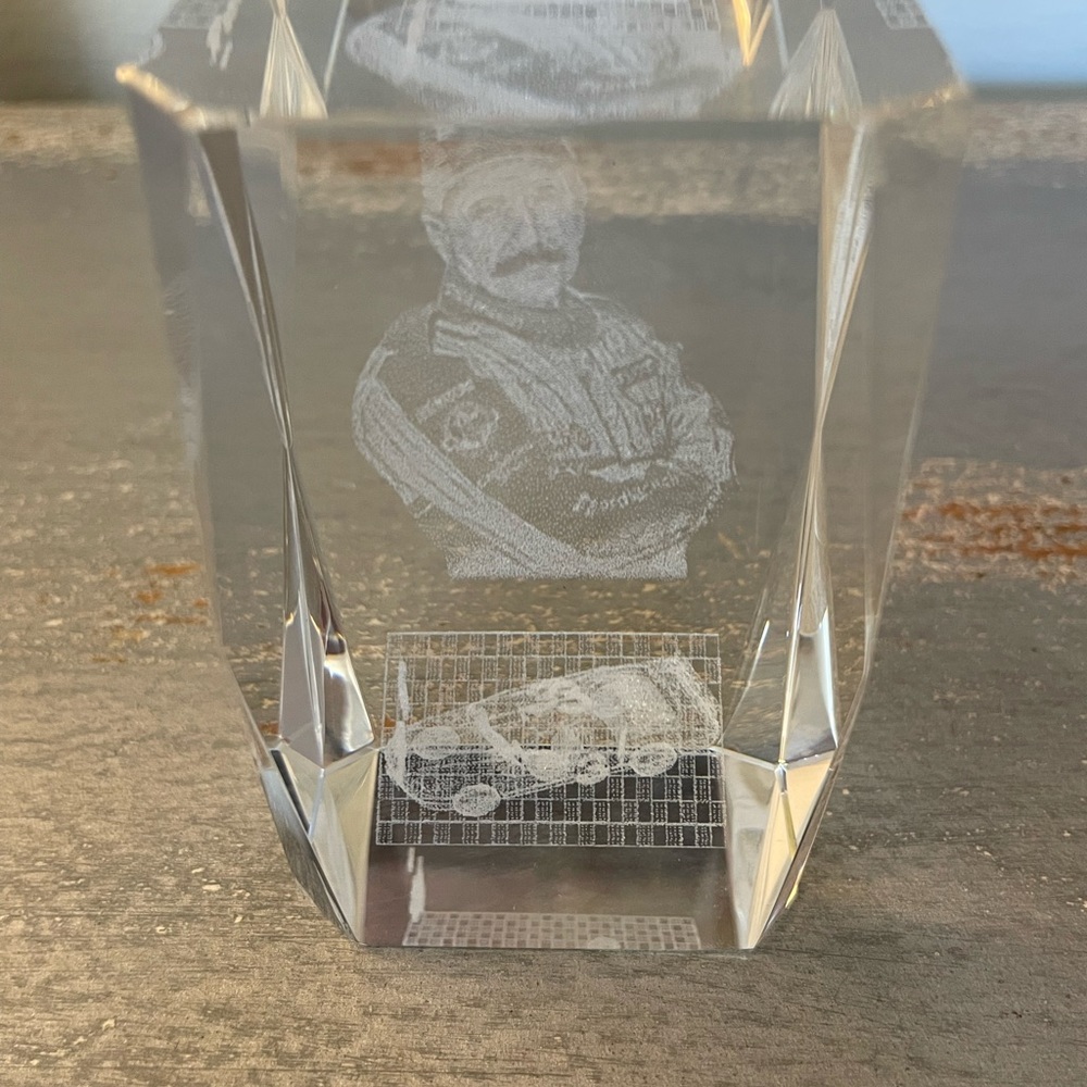 2004 Dale Earnhardt 3-D Hologram Laser-Etched Glass Paperweight